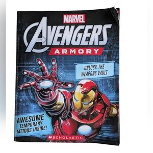 👉10/10$ Marvel Avengers Armory Magazine- Red, Gold & Blue Iron Man Cover